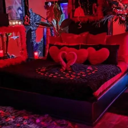 Loft Romantique Hammam Privatif Playroom B&B 그르노블