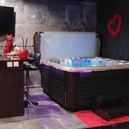 Loft Romantique Hammam Privatif Playroom 4* Grenoble