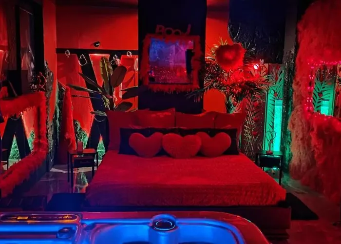Loft Romantique Hammam Privatif Playroom Bed & Breakfast